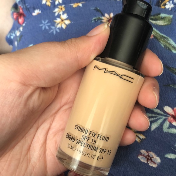 mac c40 studio fix fluid